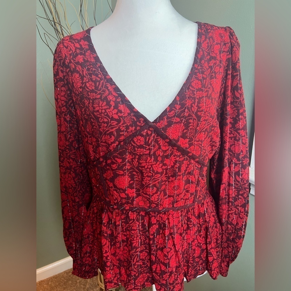Knox Rose brand red printed blouse with some sparkle size M.  New with tags